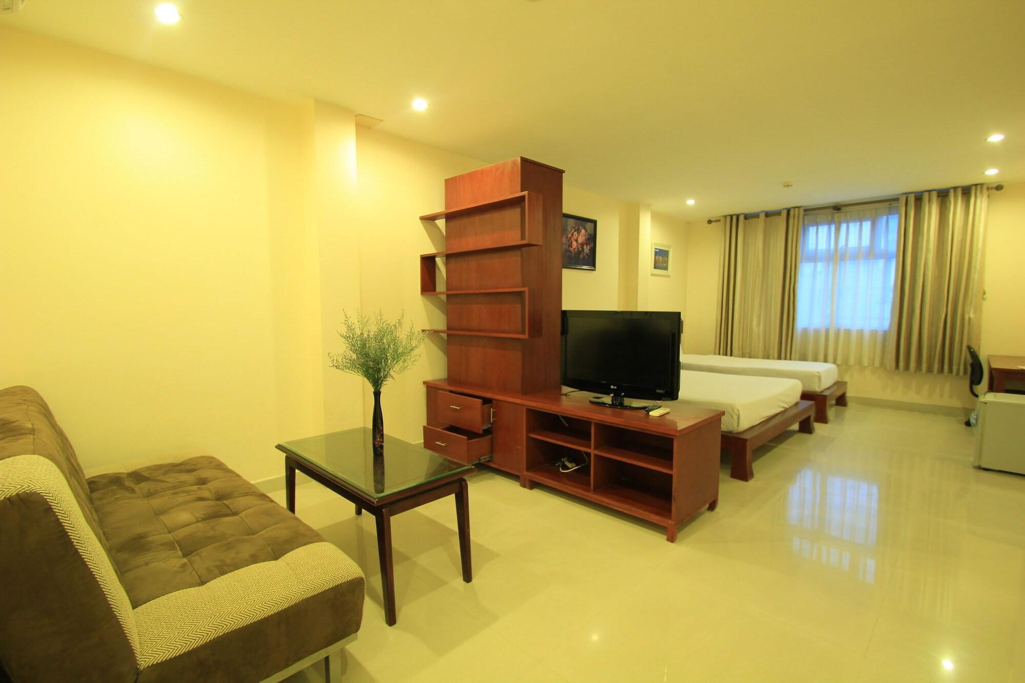 Ipeace Hotel - Bui Vien Walking Street Хошимин Экстерьер фото