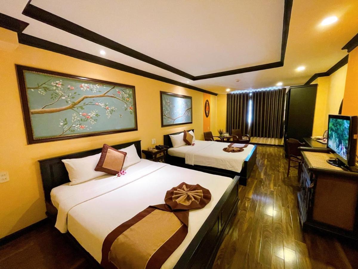 Ipeace Hotel - Bui Vien Walking Street Хошимин Экстерьер фото