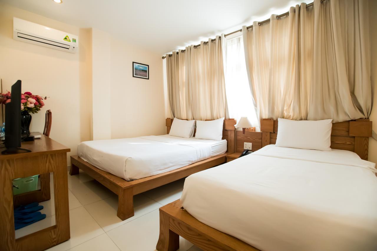 Ipeace Hotel - Bui Vien Walking Street Хошимин Экстерьер фото