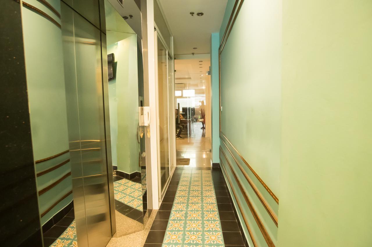 Ipeace Hotel - Bui Vien Walking Street Хошимин Экстерьер фото