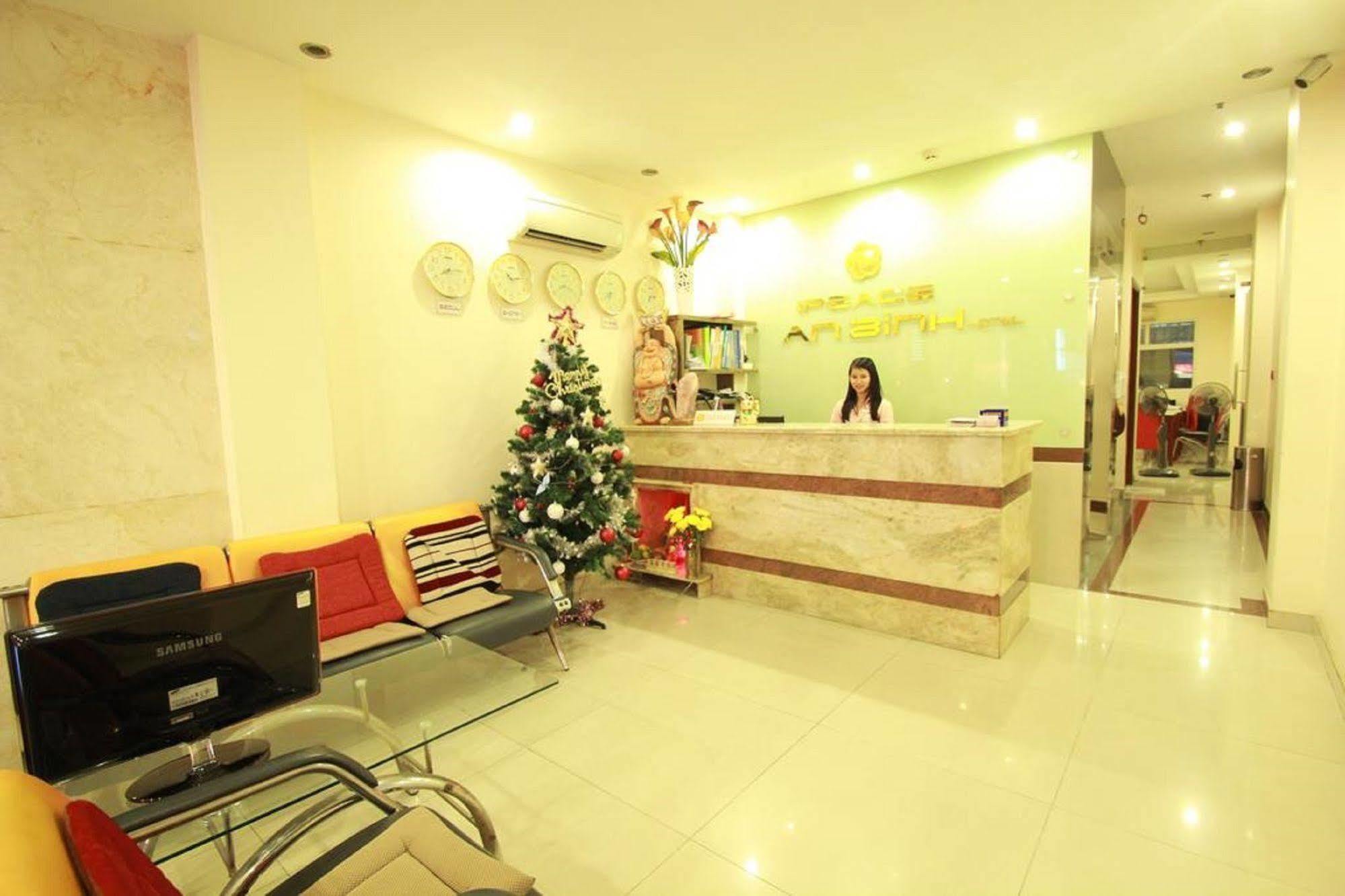 Ipeace Hotel - Bui Vien Walking Street Хошимин Экстерьер фото
